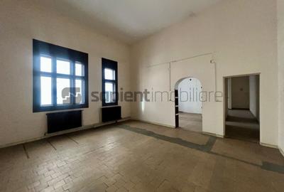 Spațiu comercial, de 137.21000671387 mp, în Ultracentral - 11