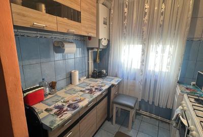 Vand apartament cu 3 camere semidec et 4 pret 55.000 euro - 3