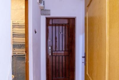 Garsoniera pentru buget mic, Titan Postavarul Garsoniera pentru buget mic, Titan Postavarul - 6