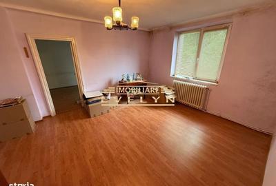 Apartament cu 3 camere semidecomandat în Central - 2