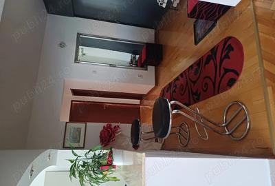 Inchiriez apartament 3 camere Devs - 1