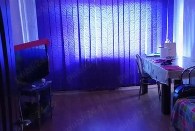 Apartament cu 4 camere decomandat în Central - 2