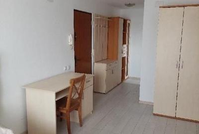 Garsonieră semidecomandată în Eroii Revoluției - 3