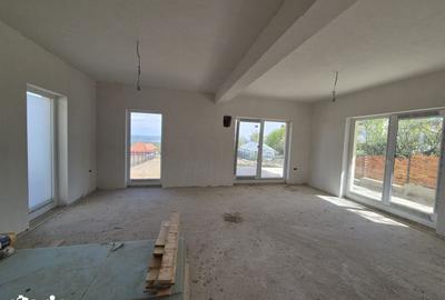 Casă cu 4 camere cu Teren 700 Mp în Feleacu - 4