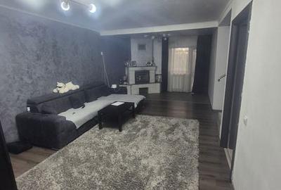 Casă cu 4 camere cu Teren 180 Mp în Central - 3