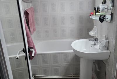 Apartament cu 3 camere decomandat în Românești - 2
