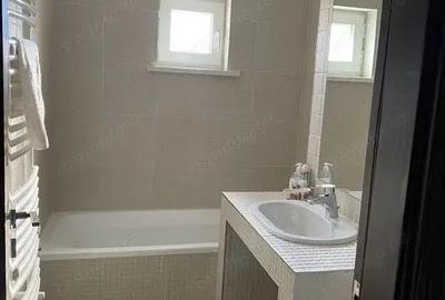 Apartament cu 2 camere decomandat în Parcul Carol