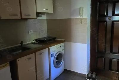 Inchiriez Garsoniera zona stadion - 2