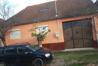 Casă cu 5 camere cu Teren 2200 Mp în Central - 3