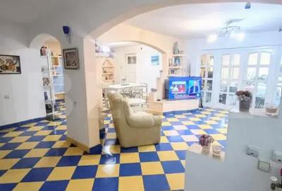 Casă cu 7 camere cu Teren 579 Mp în Central - 17