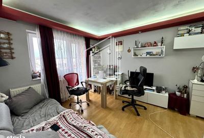 Apartament cu 3 camere semidecomandat în Botizului - 1