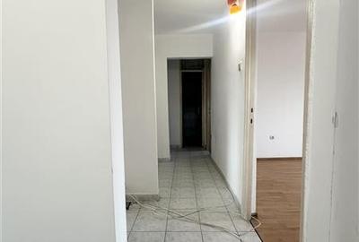Apartament cu 4 camere decomandat în Km 4-5 - 14