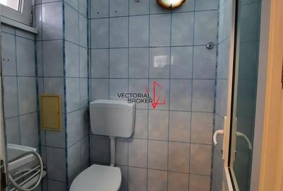 Bd. 1 Decembrie 1918 garsoniera - 10