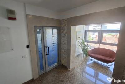Spațiu comercial, de 265 mp, în Ultracentral - 8