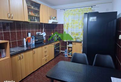 Apartament cu 4 camere decomandat în Gării
