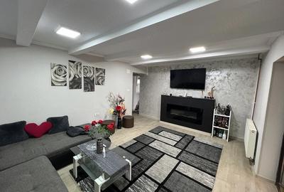 Casă cu 3 camere cu Canalizare în Steaua - 1