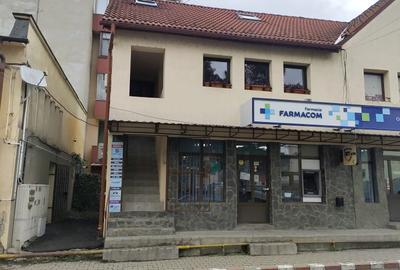 Spațiu comercial cu apartament deasupra Sacele - 9