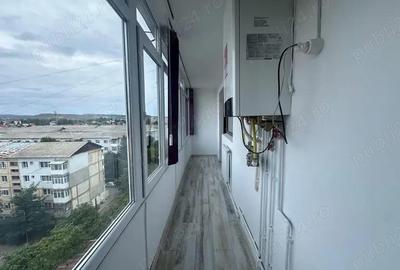 Apartament cu 2 camere decomandat în Micro 4 - 7