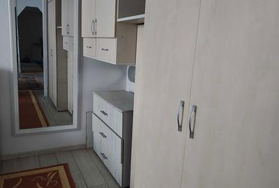 Apartament cu 2 camere nedecomandat în Central