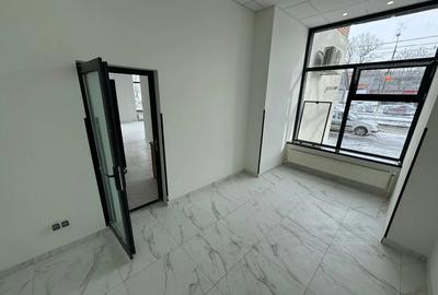 Spațiu comercial, de 104 mp, în Central - 3