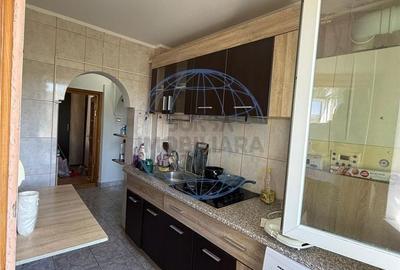 Apartament cu 3 camere decomandat în Sud - 4