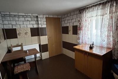 Casa 8 Camere Cu Teren 1500mp In Cermei - 2