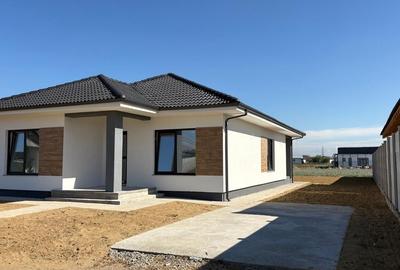 Casa Santandrei, 162 000 E (neg). Comision 0. - 4