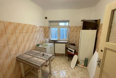 5 camere mansarda vis-a-vis de Palatul Cotroceni - 8