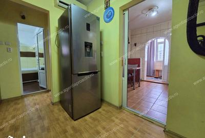 Apartament cu 2 camere decomandat în Micro 20 - 6