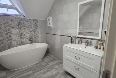 Apartament cu 3 camere decomandat în Central - 12