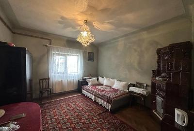 Casă cu 4 camere cu Teren 1266 Mp în Strejnicu - 5