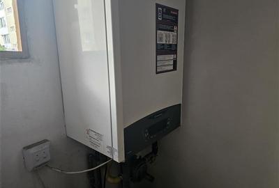 Apartament cu 3 camere decomandat, mobilat în Micro IV - 20