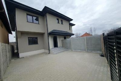 Casă cu Teren 217 Mp în Central - 6