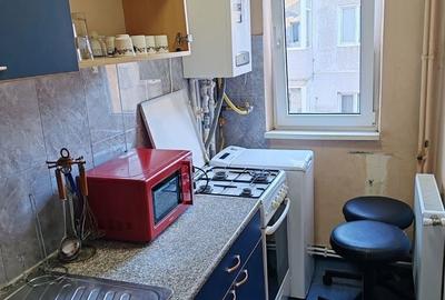 Apartament cu 2 camere semidecomandat în Casa de Cultură - 3
