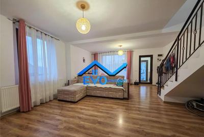 Casă cu 4 camere cu Teren 200 Mp în Valea Adâncă