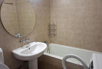 Apartament cu 2 camere decomandat în 1 Mai - 9