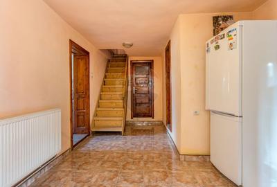 Casa de vanzare in Copaceni teren 700 mp - 9