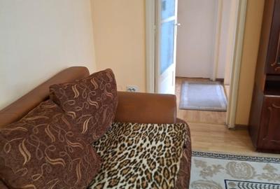 Apartament cu 3 camere semidecomandat în Central - 6