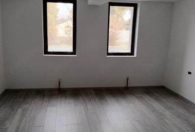Casă cu Teren 1500 Mp în Turnu