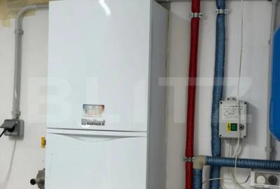 Casă cu 7 camere cu Teren 1800 Mp în Central - 2