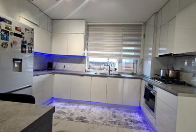 Duplex cu 8 camere cu Canalizare în Stupini - 9