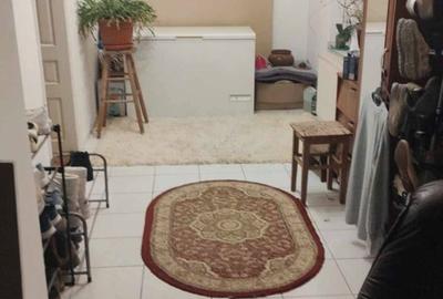 Casă cu 2 camere decomandat cu Teren 1134 Mp în Central - 2