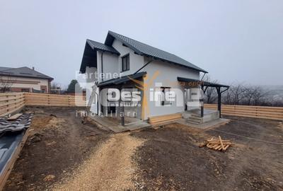 Casă individuală cu 5 camere cu Canalizare în Balciu - 5