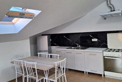 Apartament cu 3 camere decomandat în Cetate - 3