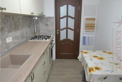 Apartament cu 3 camere decomandat în Florilor - 8