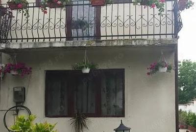 Casa de vanzare ,vila - 1