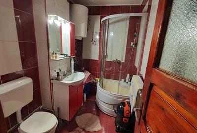 Apartament cu 4 camere decomandat în Inel I