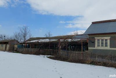 Vand casa ?i teren - 1