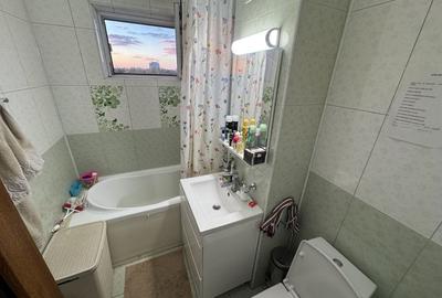 Apartament 3 camere zona Km 4 5 - 6