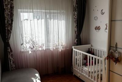Apartament cu 3 camere, mobilat în Rogerius - 8
